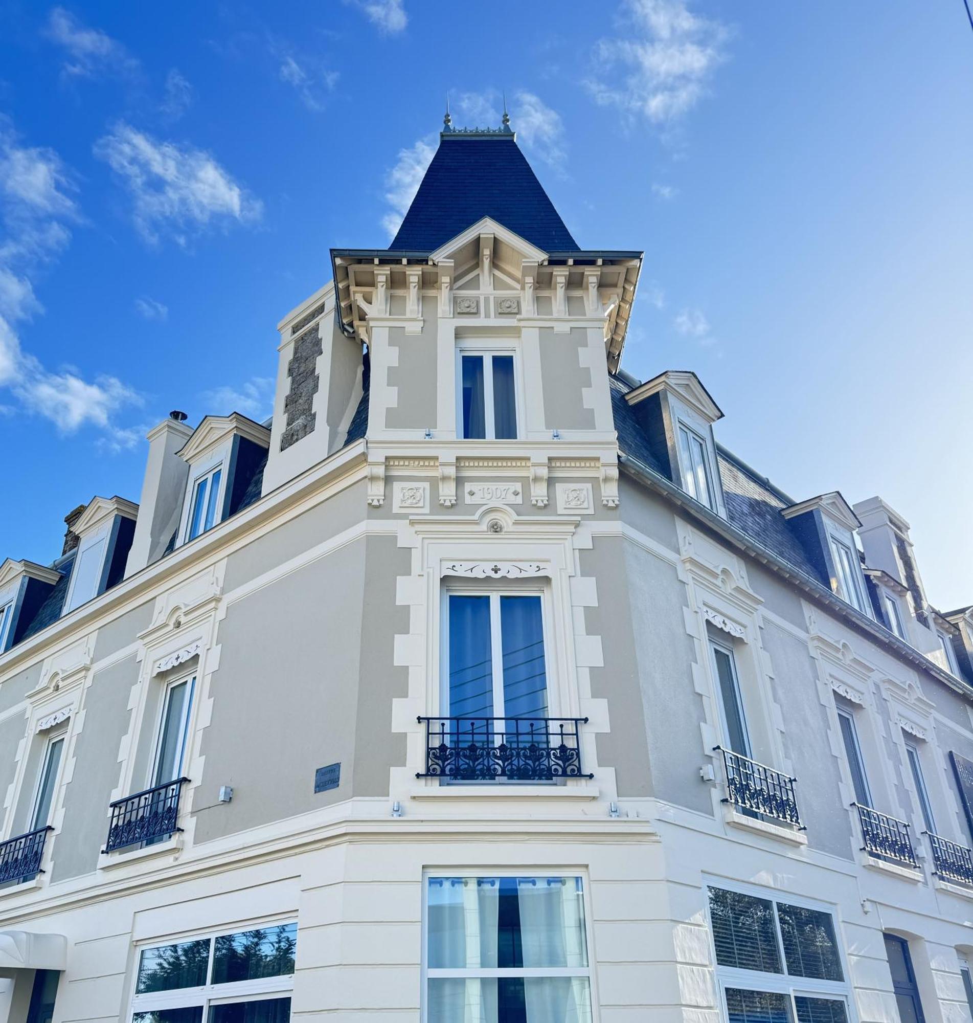 Cit'Hotel Les Alizes Dinard Exterior foto